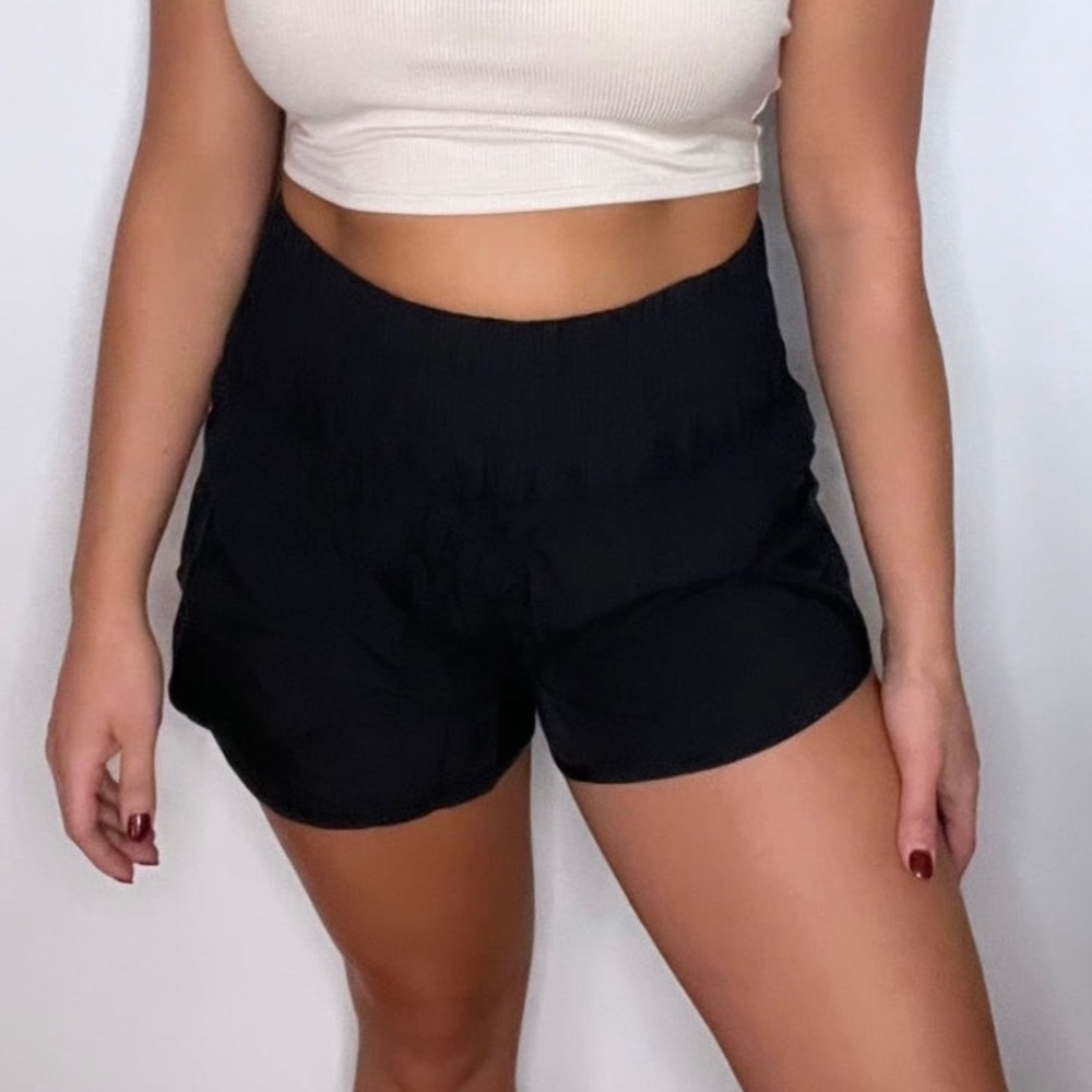Windbreaker High Waistband Shorts new
